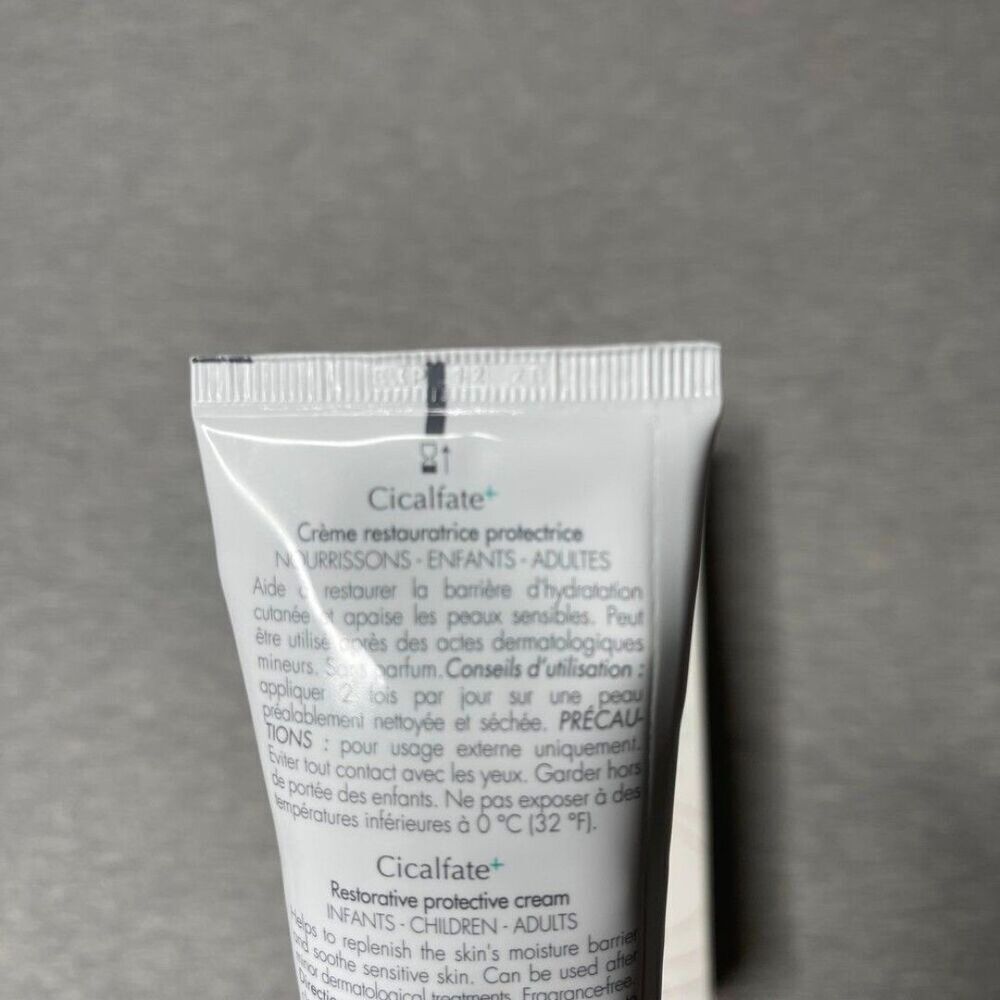 Avene Cicalfate+ Restorative Protective Moisturizing Face Cream - Picture 5 of 12